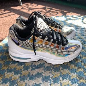 holographic air max 95